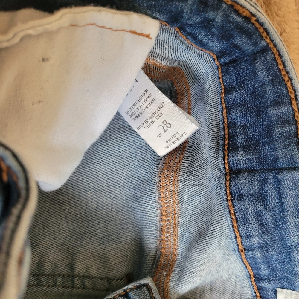 Jeans - Picture 3 of 3